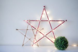 Estrella decorativa con luces