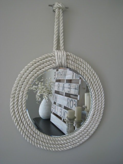 Espejo decorado con cuerda al estilo náutico