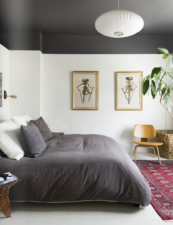 habitacion-paredes-blanca-con-decoracion-de-techo-gris-oscuro| Handfie DIY
