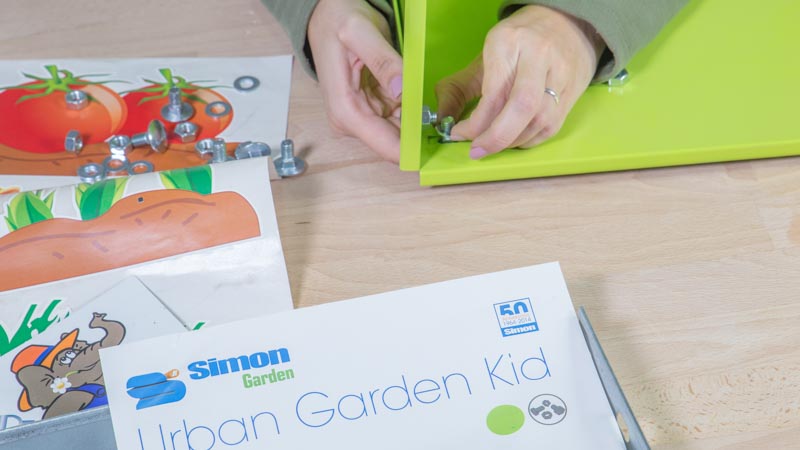 Montaje del huerto urbano para niños Urban garden kid de SimonRack