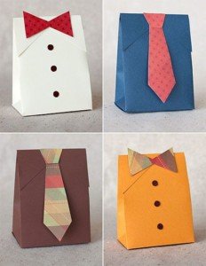 Envoltorio para regalo con corbata