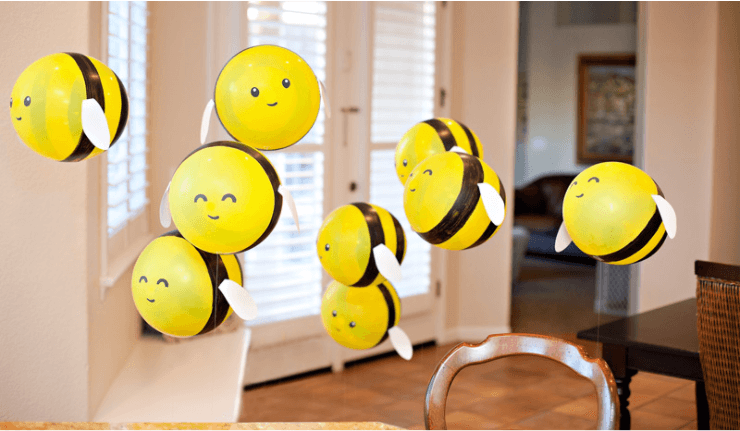 Abejas decorativas con globos