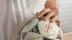 Proceso para atar la pelota a la tubería