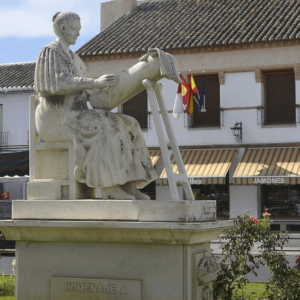 Estatua de las encajeras en Almagro