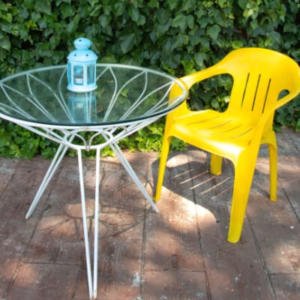 Pintar sillas de plástico de terraza