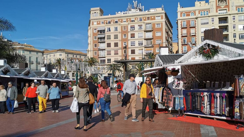 Mercadillo navideño de la Plaza de la Marina en Málaga