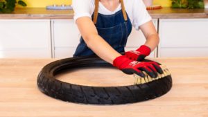 cómo limpiar un neumático