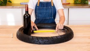 cómo hacer una mesa con un neumático