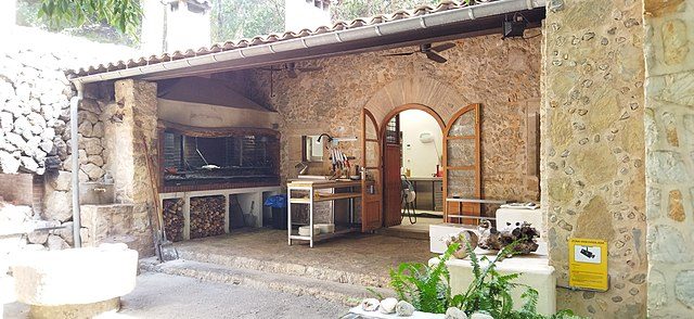 patio rústico con cocina incorporada