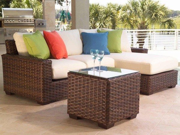 sofás y mesas para terraza elegantes y minimalistas